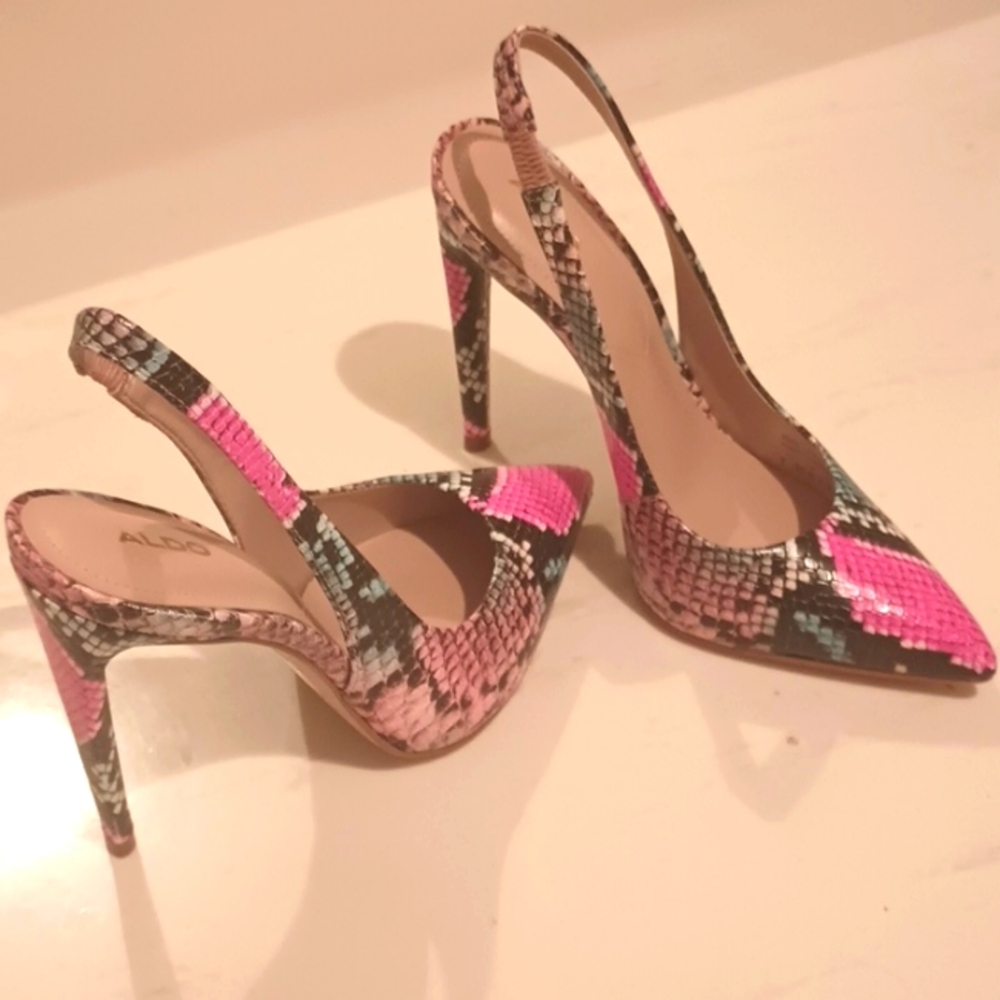 Shoes - Picture 2 of 5